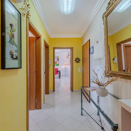 Mira By Interhome Armação de Pêra